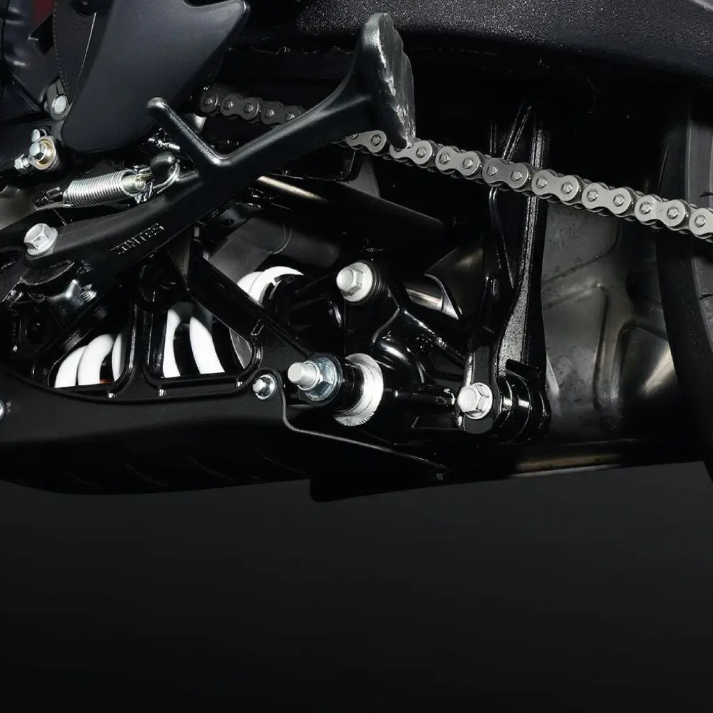 350 v-10.webp